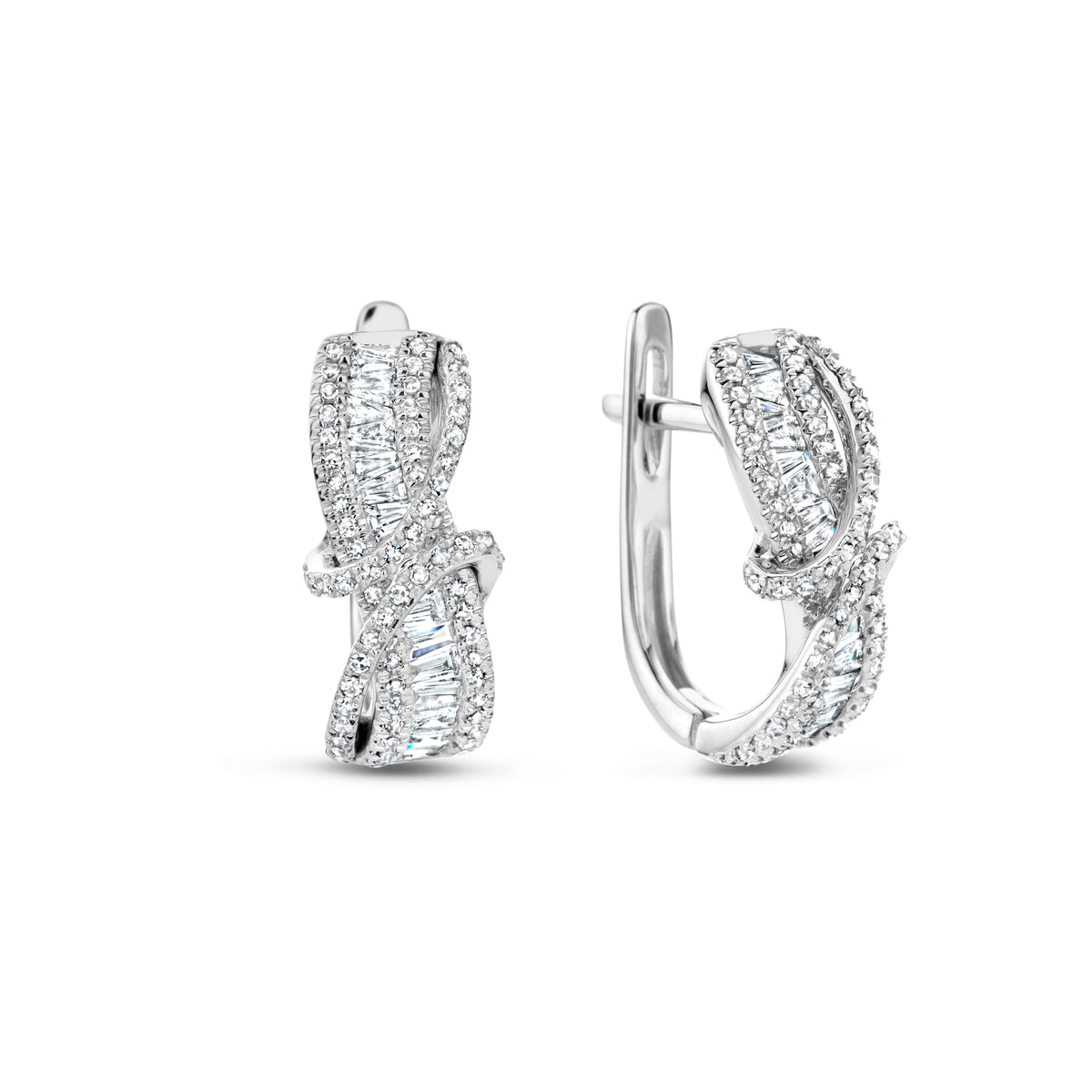 Cercei cu clips din aur alb cu diamante E479-ER120073ADI-81-W