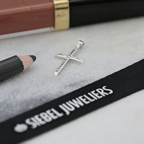 Pandantiv din aur alb cu diamante P122-X3P11326-DCLP-W