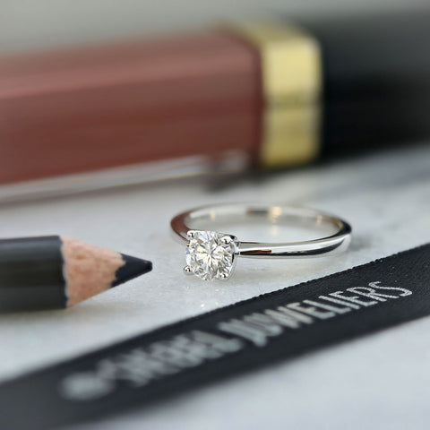 Inel solitar din aur alb cu diamant cultivat în laborator R159-R23MK0006-LG-060-W