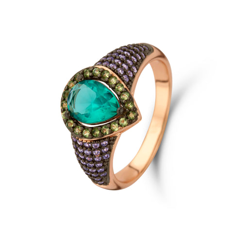 Inel placat cu aur cu zirconiu colorat.